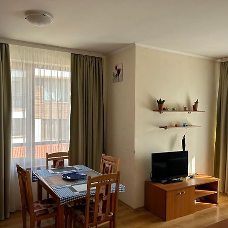 2 Bedroom Apartment Near Gondola Банско Екстериор снимка