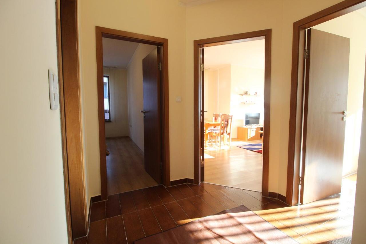 2 Bedroom Apartment Near Gondola Банско Екстериор снимка